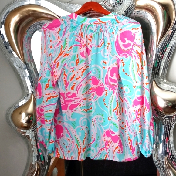 ๐ ๐Holy Grail๐ Lilly Pulitzer - Elsa Top - Picture 4 of 10